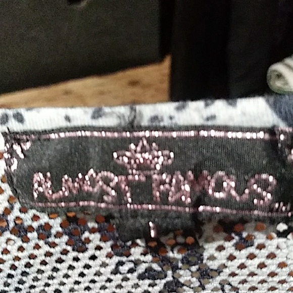 Cute see through shirt netted - Picture 3 of 3